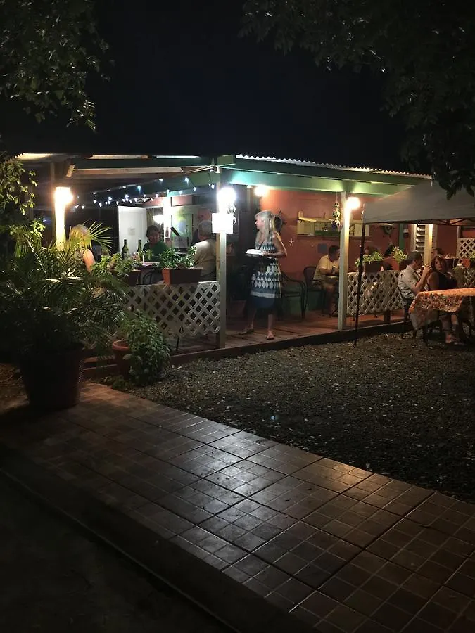 Гостевой дом Naniqui Cottage - Only Adults -Parking Golf Car Only Кулебра Пуэрто-Рико